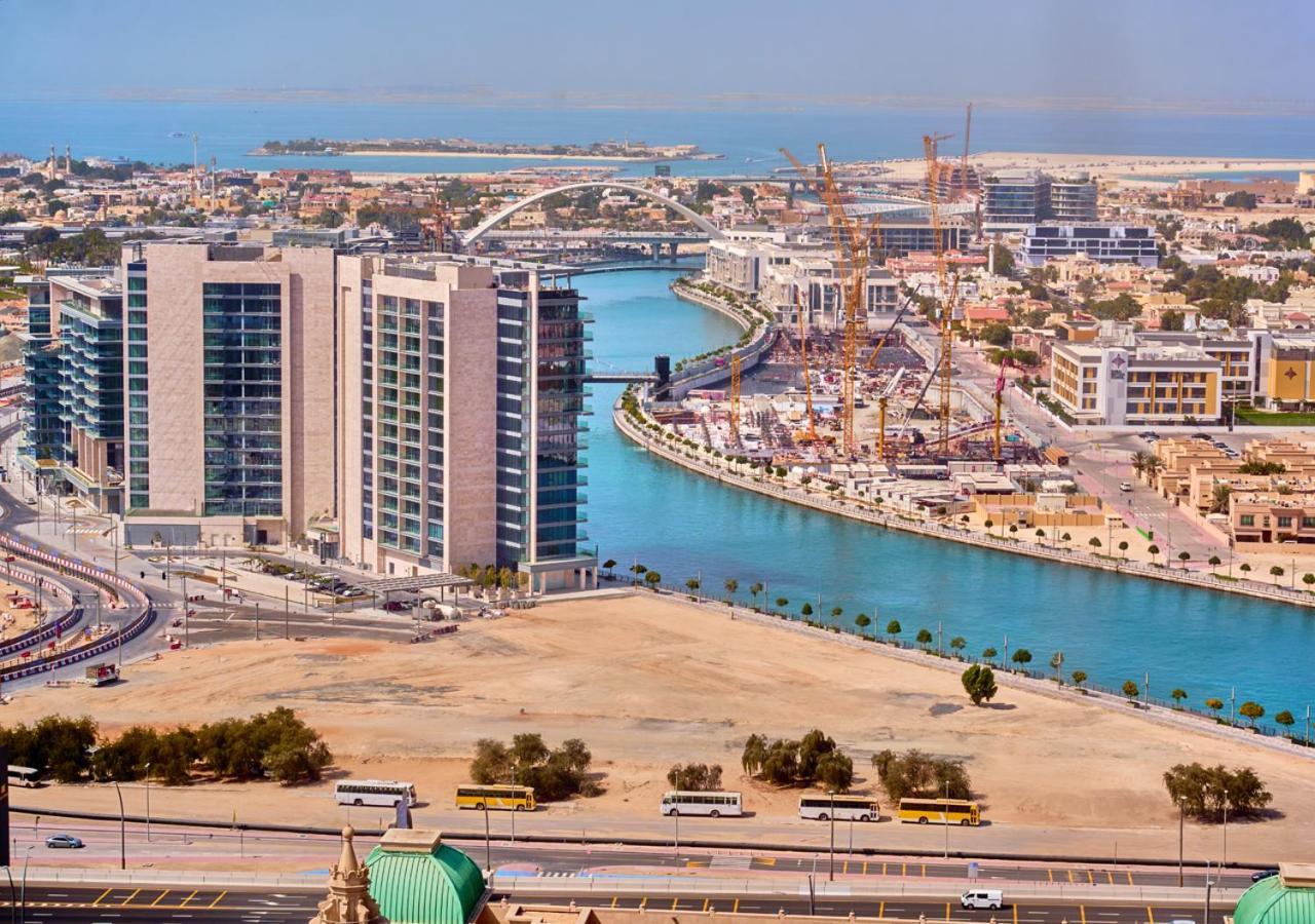 Lägenhet Spacious 1br In Habtoor With Canal Views & Close To Mall *