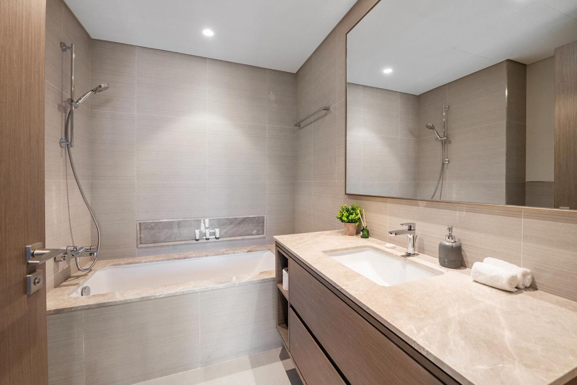 Apartment Grande Signature By Emaar - New Luxury 2br W Panoramic Burj Khalifa & Fountain Show Views