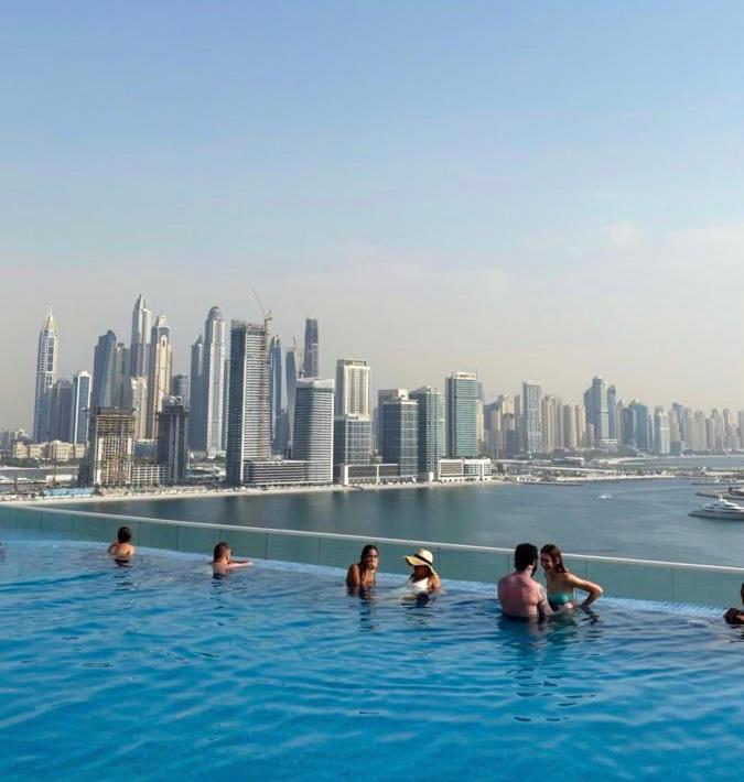 Seafront Escape Infinity Pool & Private Appartement *