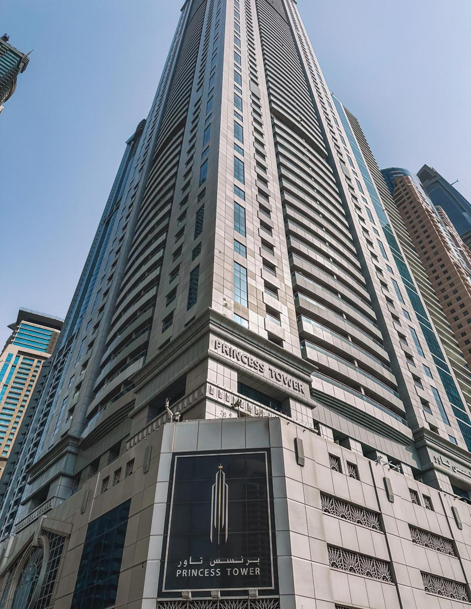 Lägenhet Prestigious 3 Bedrooms Dubai