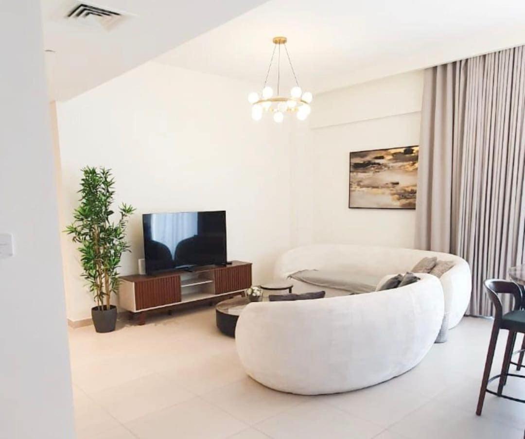 Spacious 3br, Private Access *