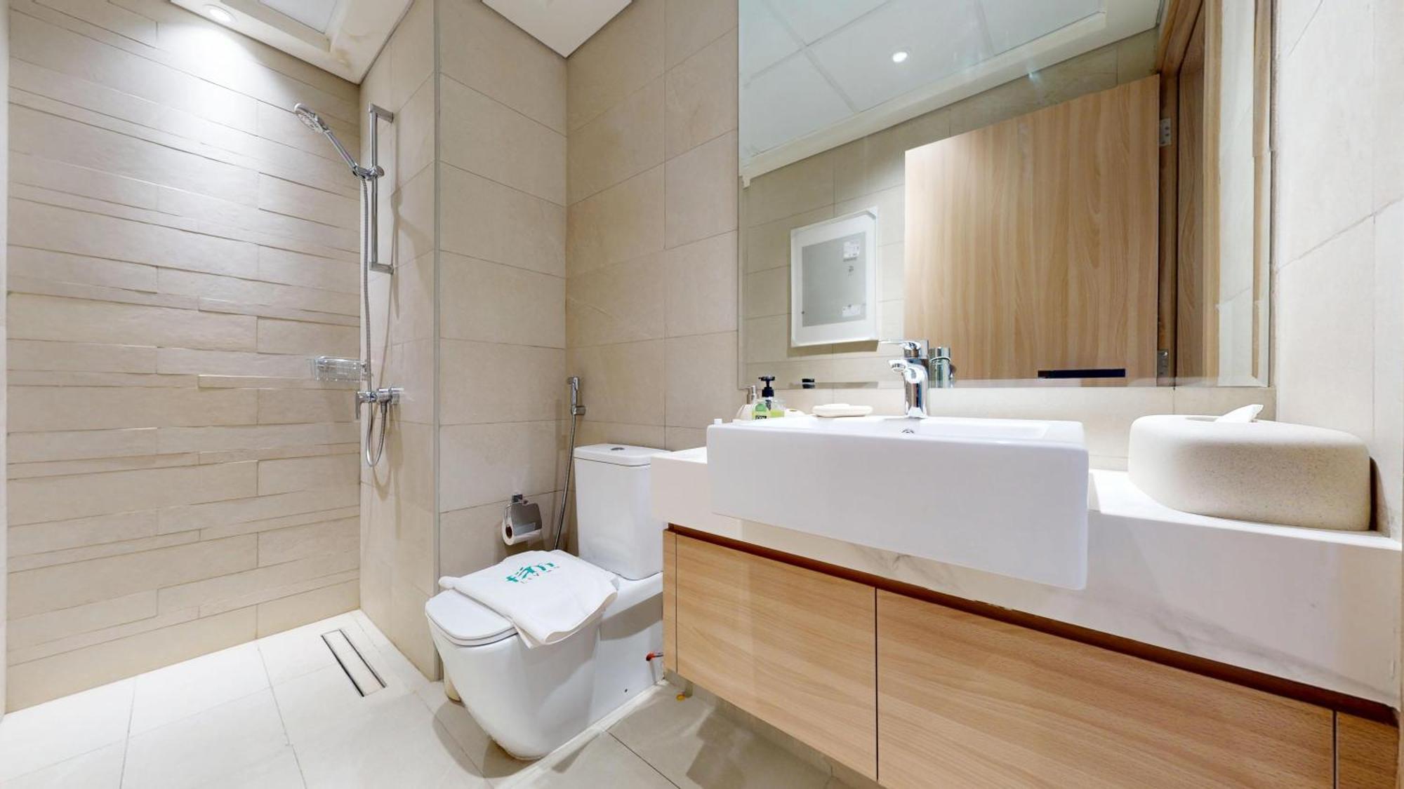 Appartement Fam Living -azizi Rivera 43 ,2br,luxury And Cozy Dubaï