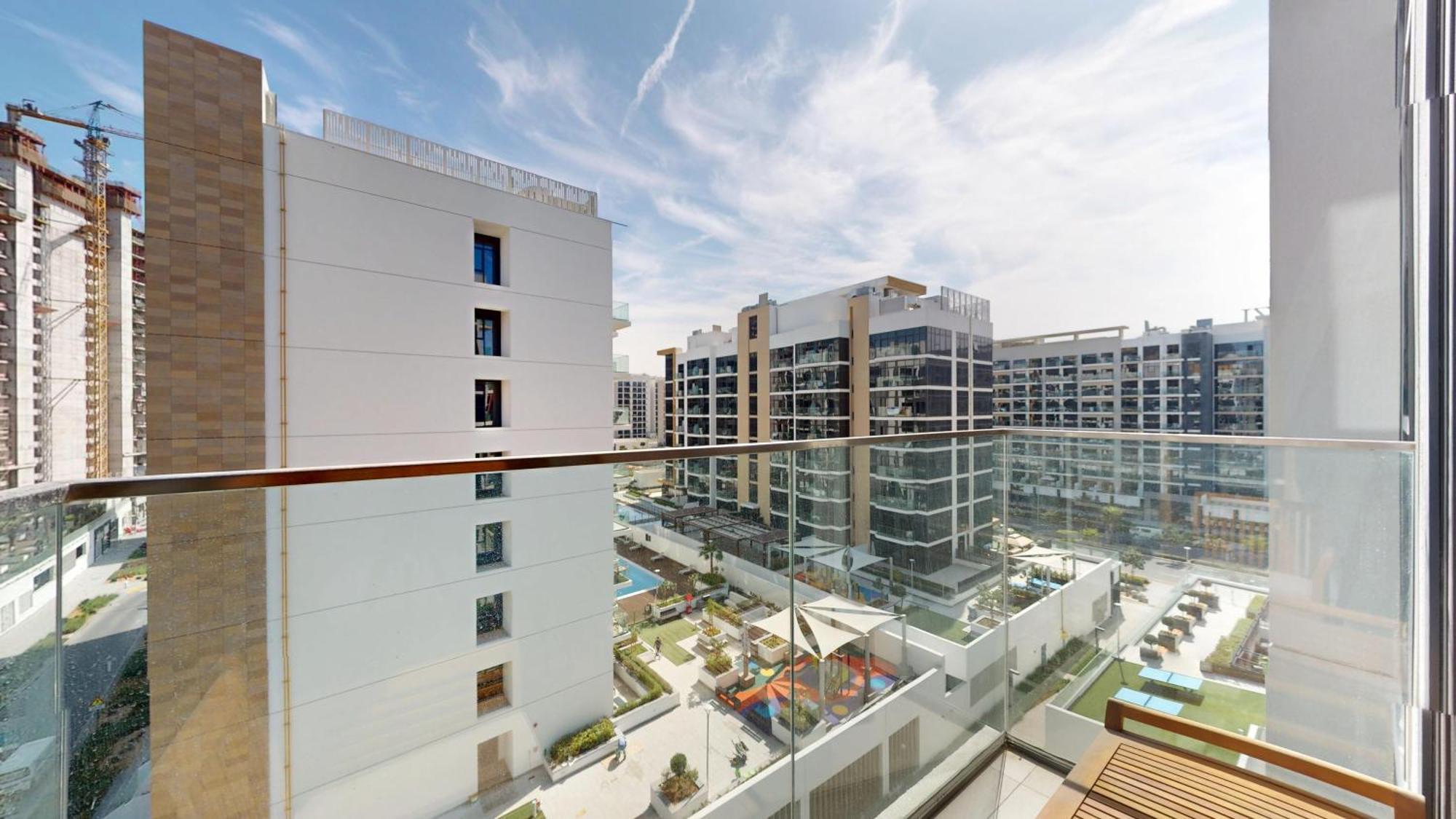 Appartement Fam Living -azizi Rivera 43 ,2br,luxury And Cozy