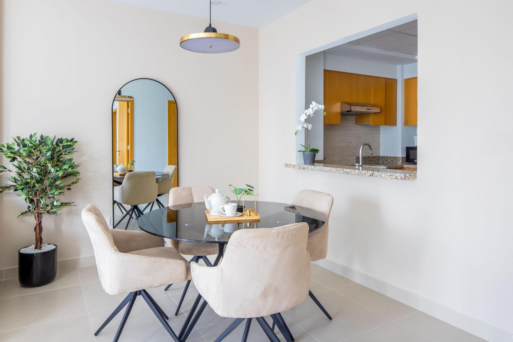 Lägenhet Silkhaus Elegant And Spacious 1bdr In Downtown Near Business Bay
