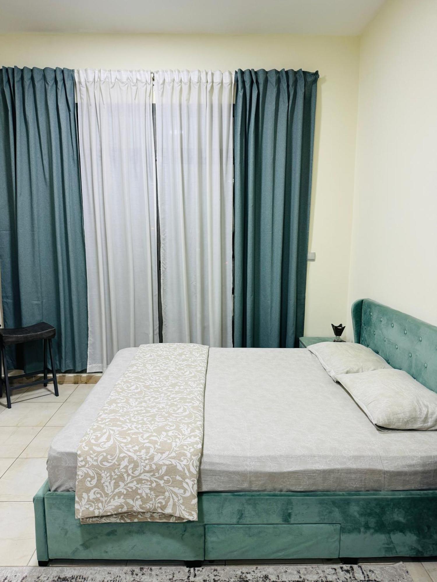 Appartement Spacious In Sports
