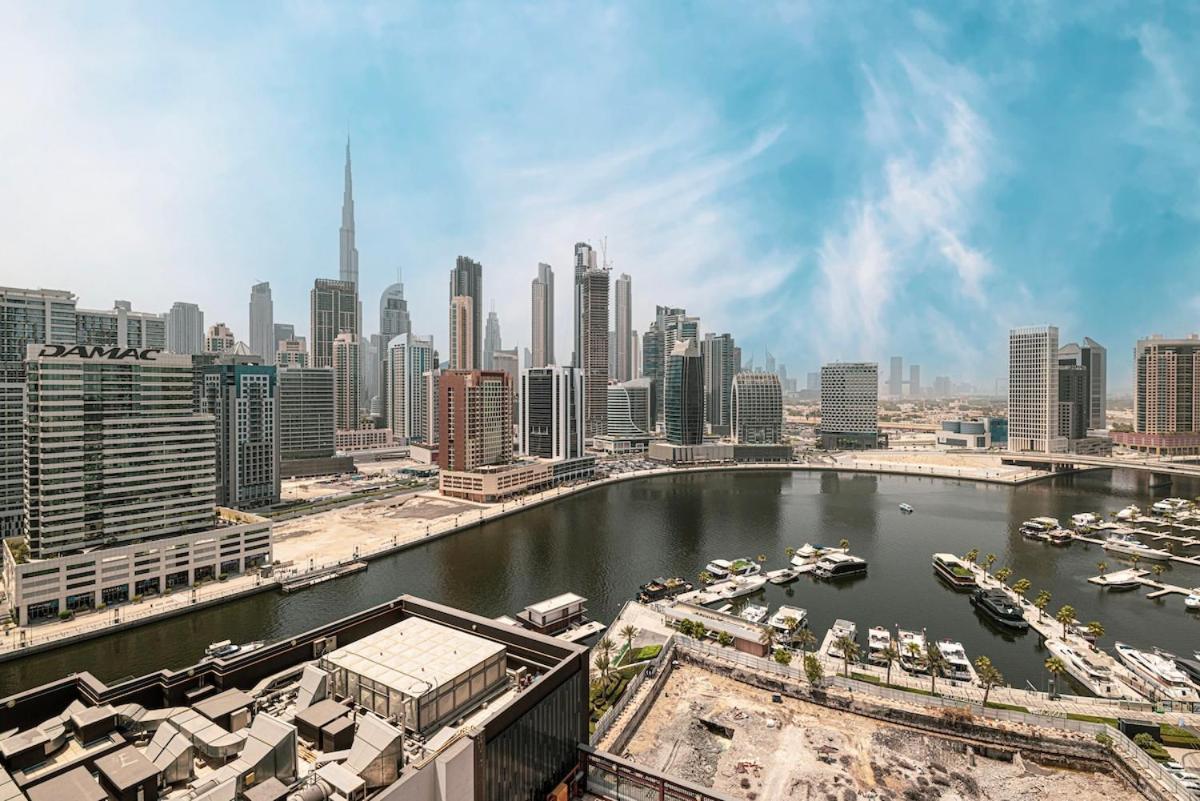 Luxury 2br Burj Khalifa And Canal View Pool Jacuzzi Appartement