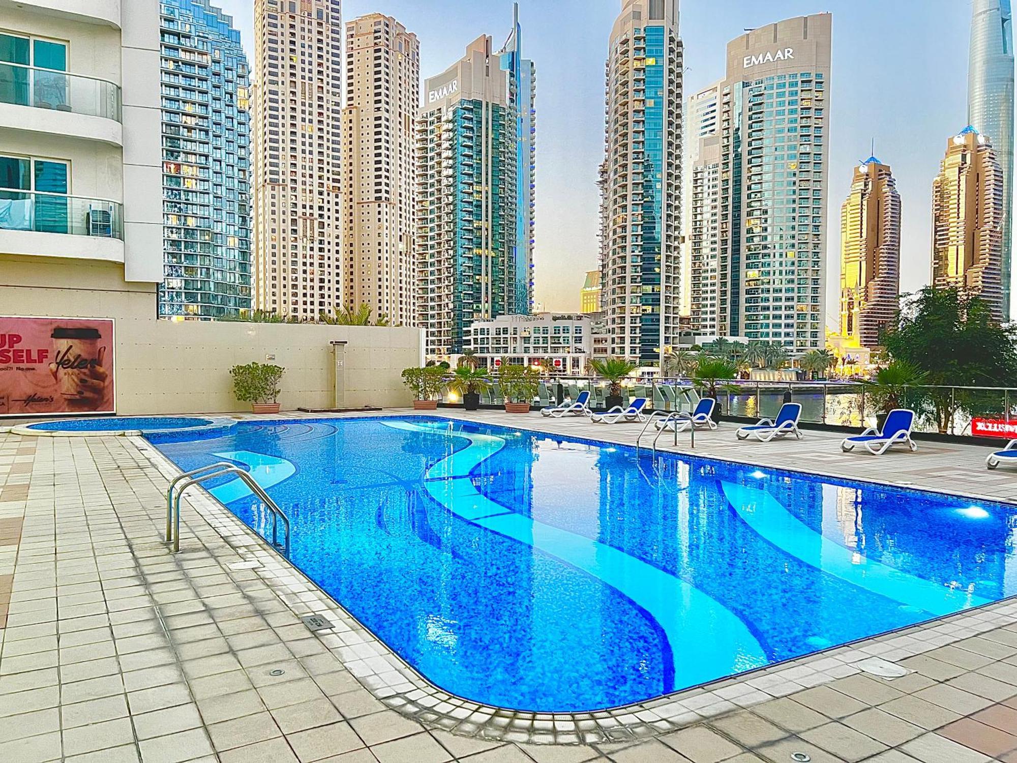 Stunning 2br Marina View Close To Jbr Appartement Dubai