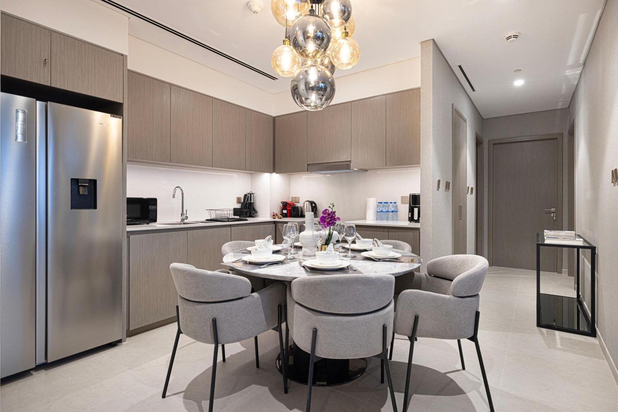 Luxury High Floor Burj Khalifa And Fountain View 5 Minute Walk Mall *
