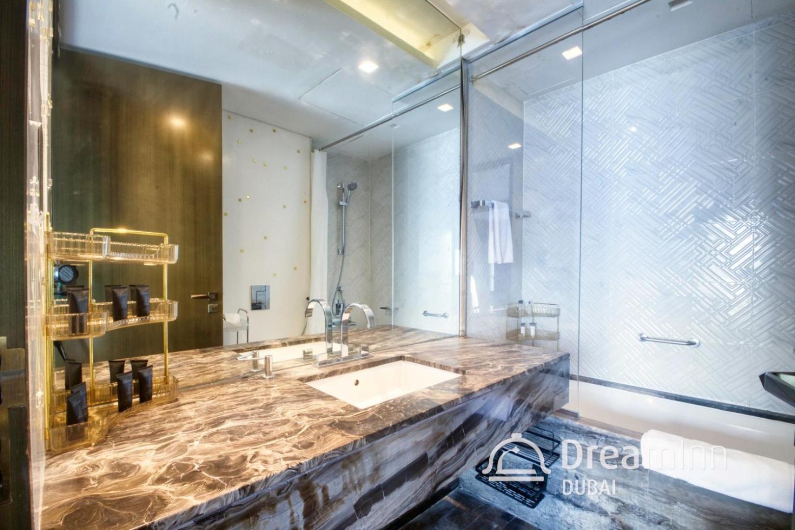 Dream - Damac Heights Fendi * Dubaï