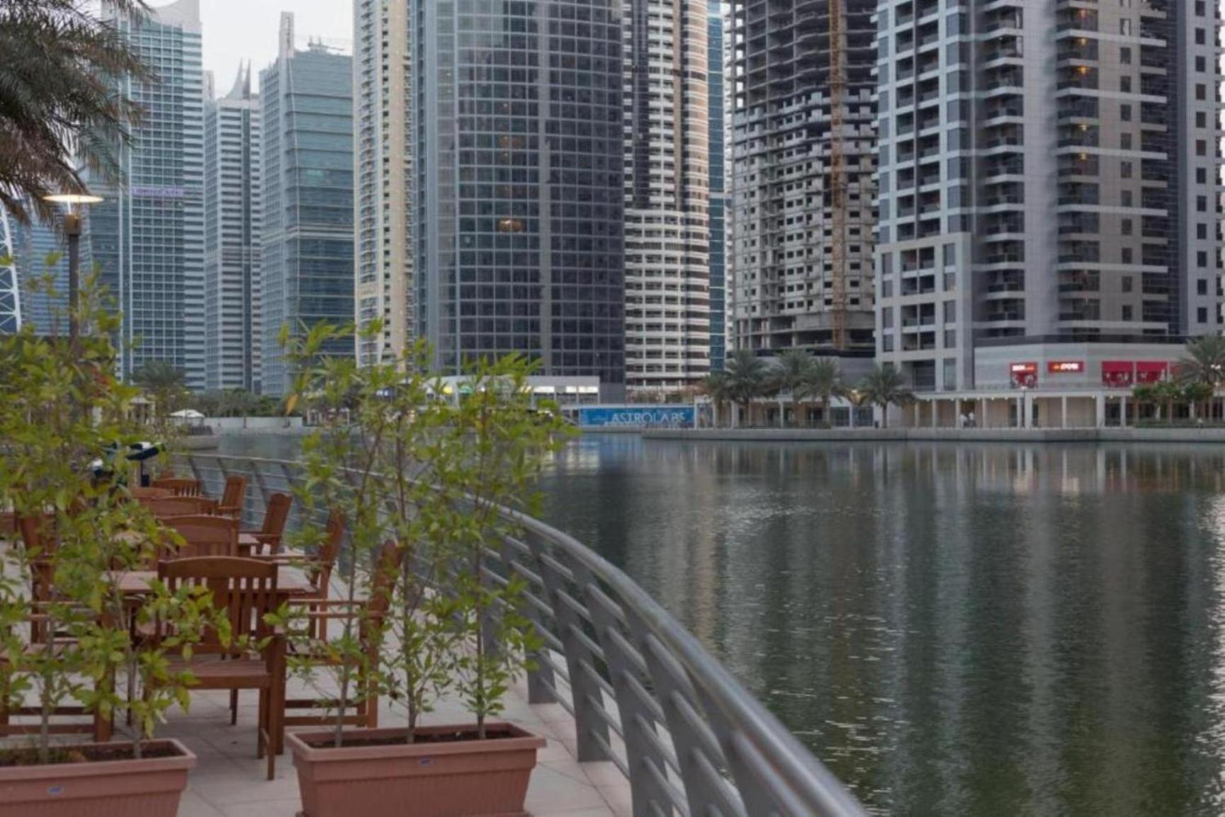 Click - Jlt - 2 Bedroom & Balcony Lakes View Entire -ss Appartement