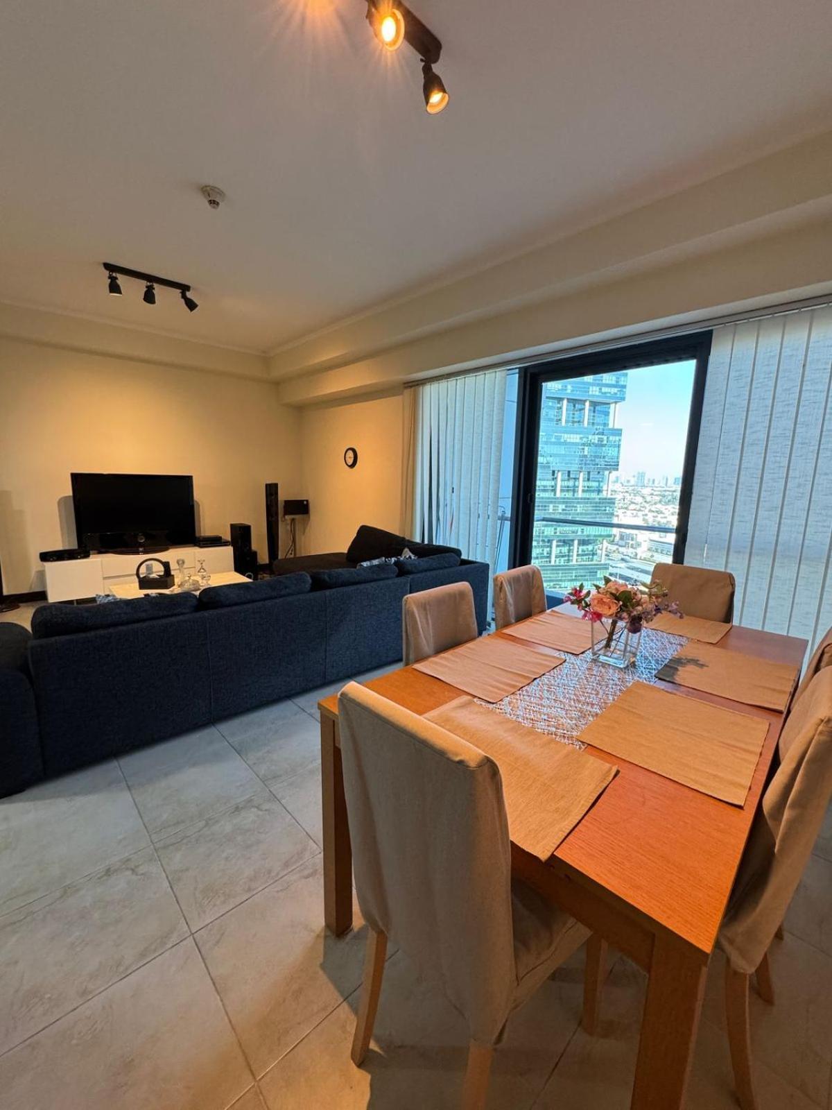 Click - Jlt - 2 Bedroom & Balcony Lakes View Entire -ss Appartement