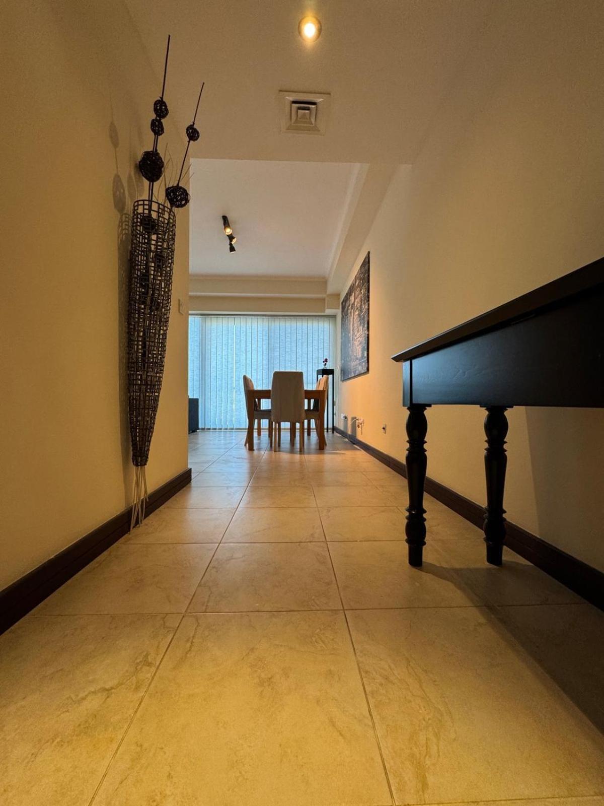 Appartement Click - Jlt - 2 Bedroom & Balcony Lakes View Entire -ss *