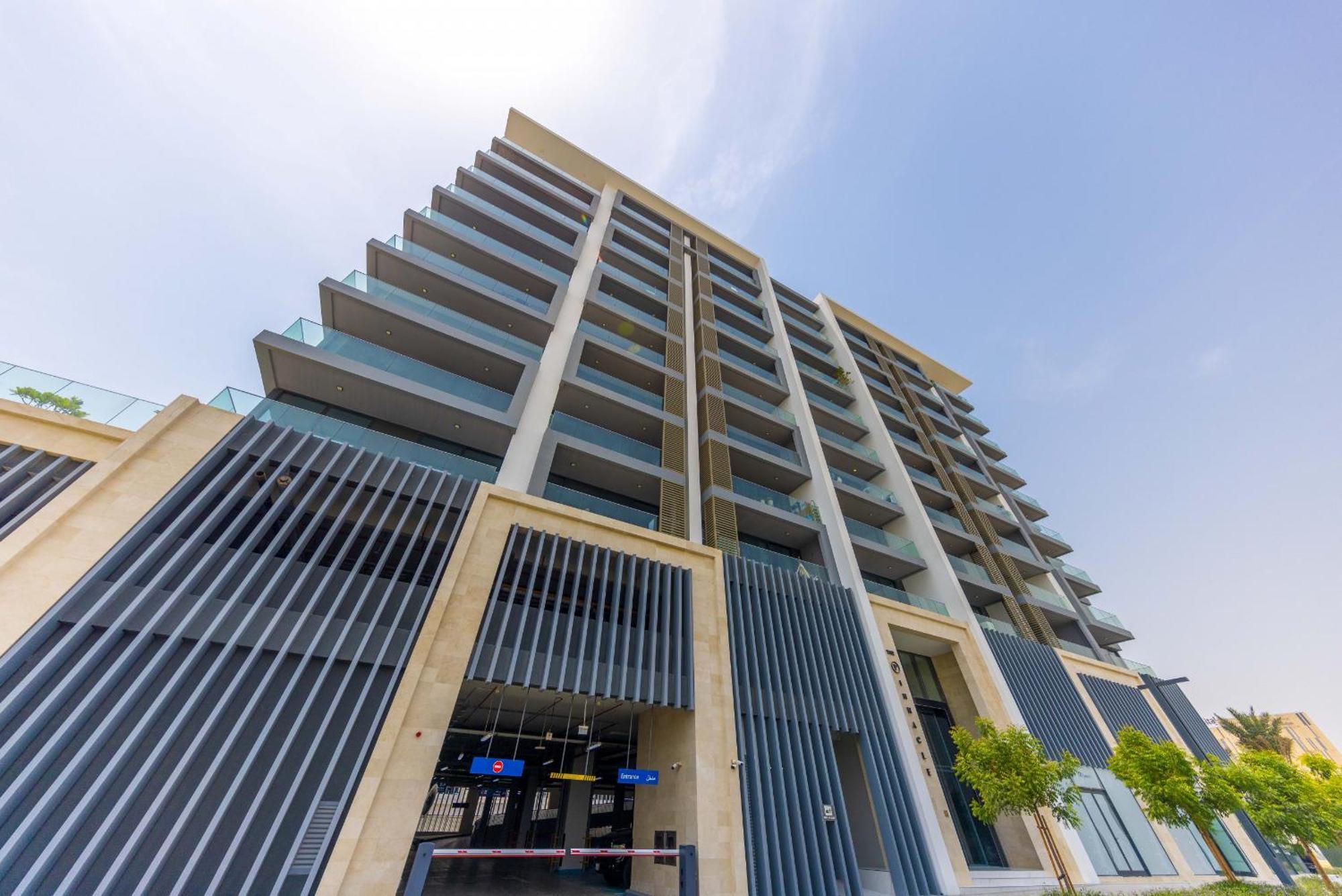 Vayk - Spacious 2bd Near Park And Mall * Dubaï