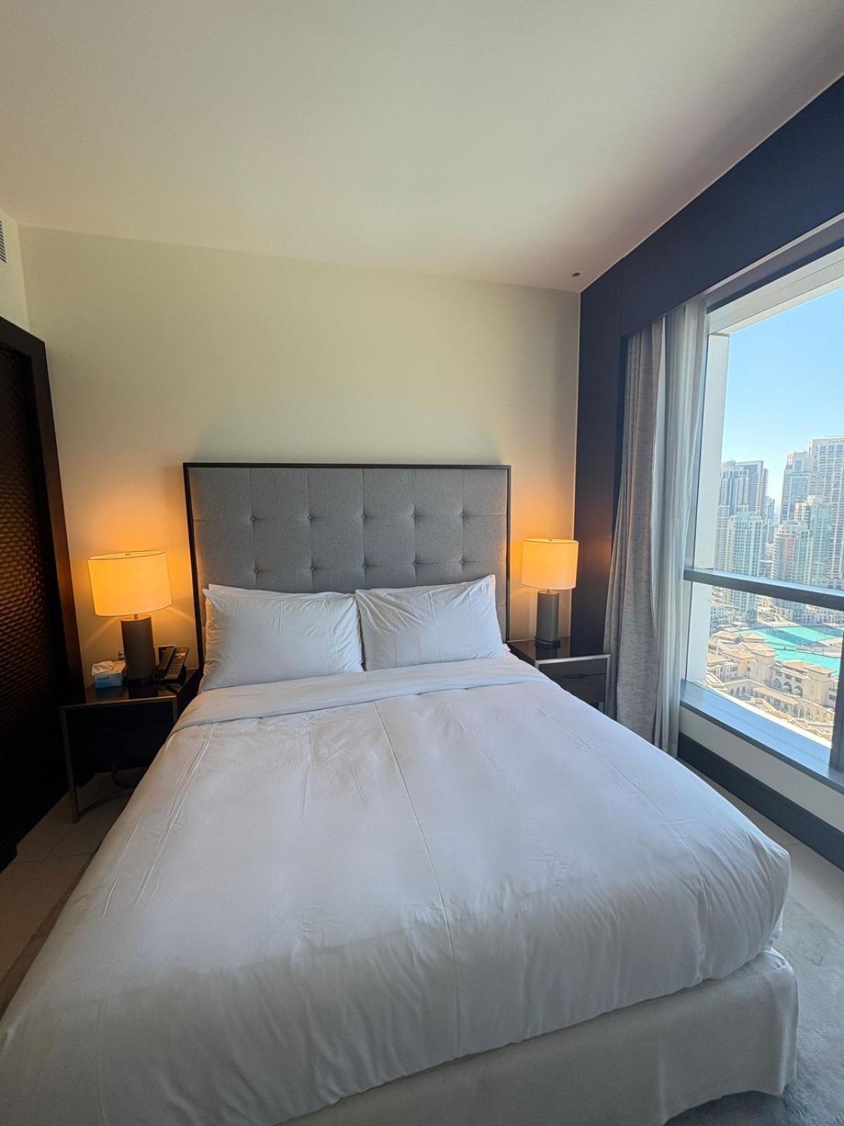 Residencial In Address Downtown Connected To Mall Dubaï