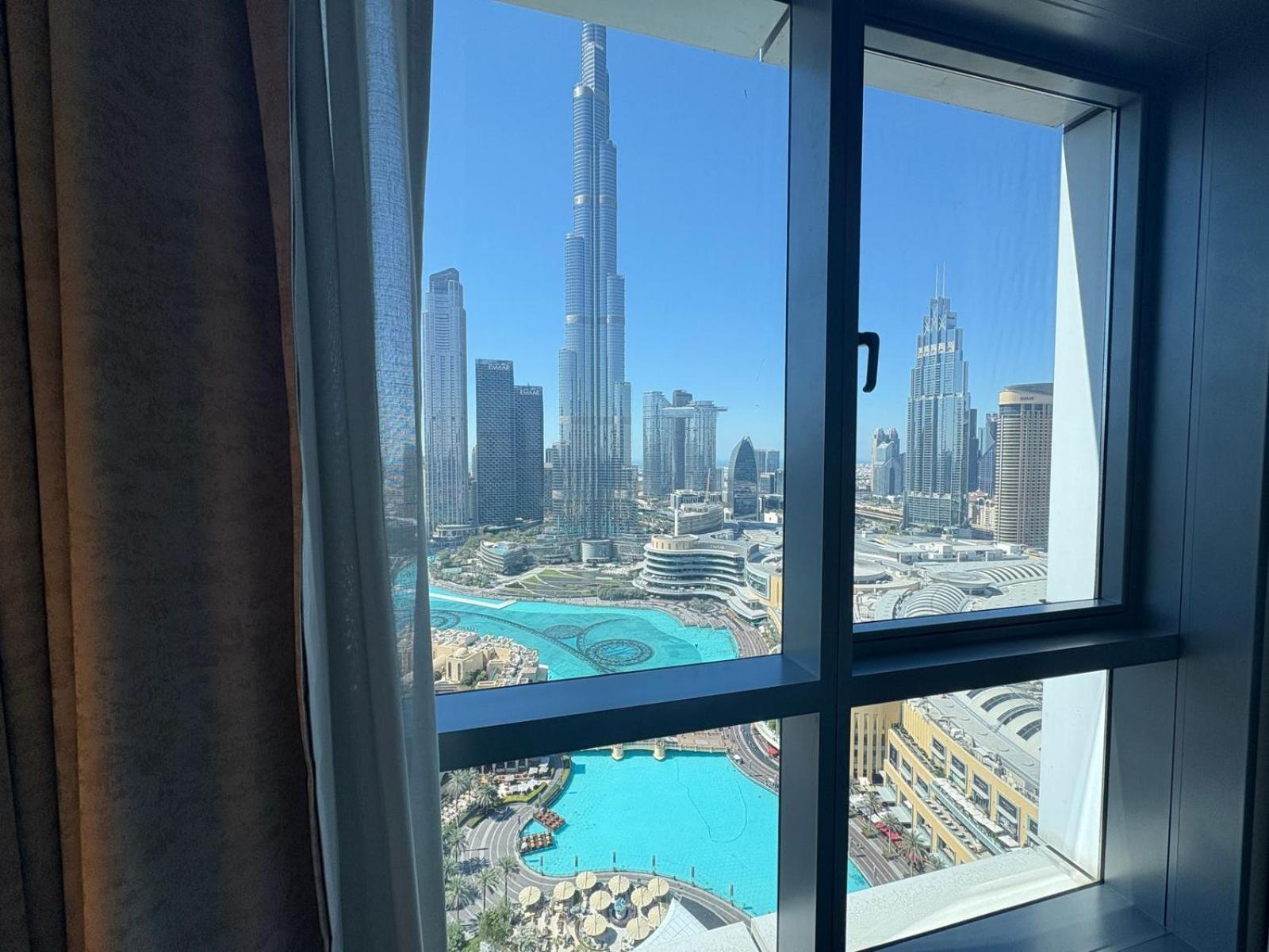 Residencial In Address Downtown Connected To Mall * Dubaï