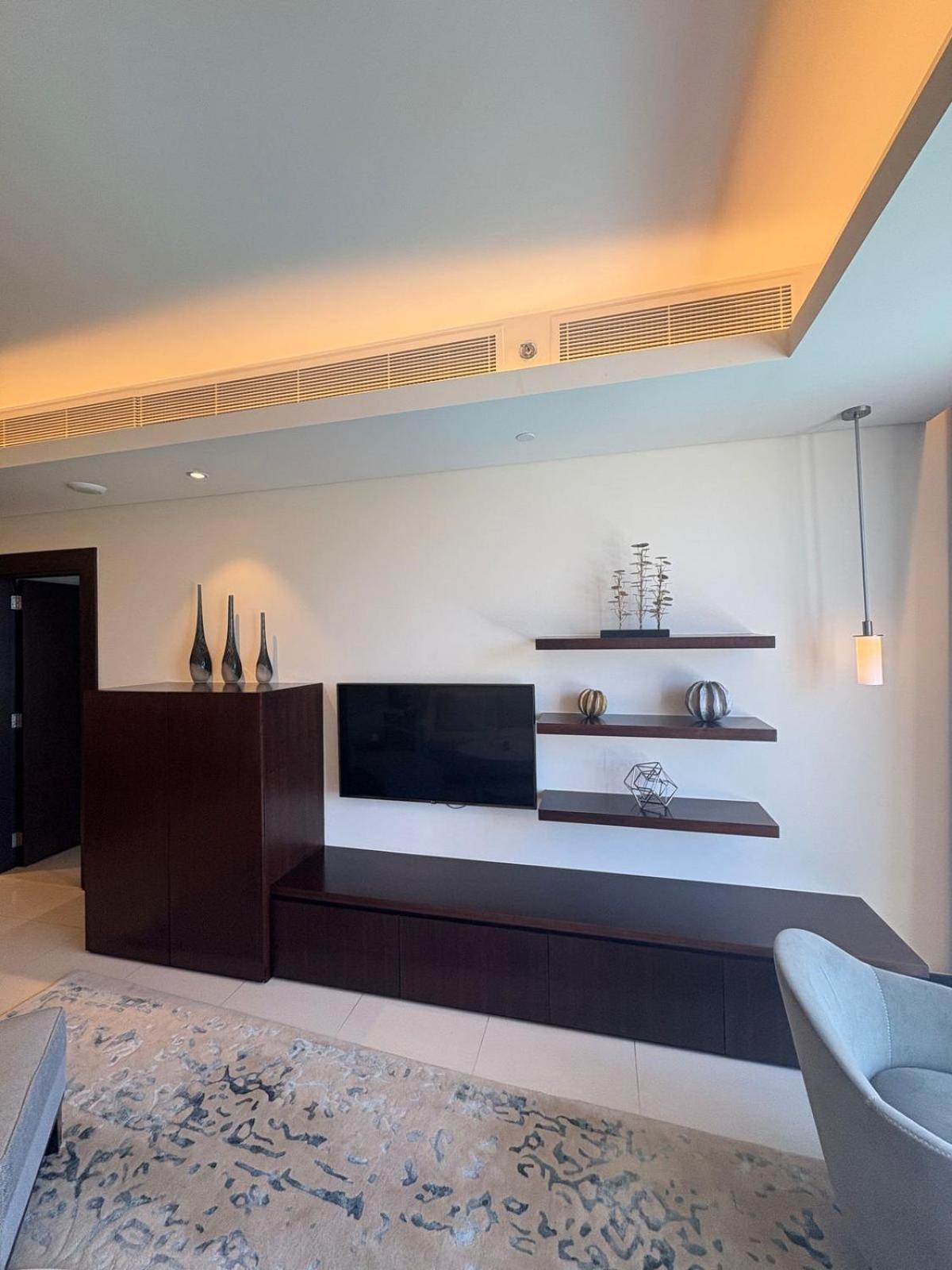 Residencial In Address Downtown Connected To Mall * Dubaï