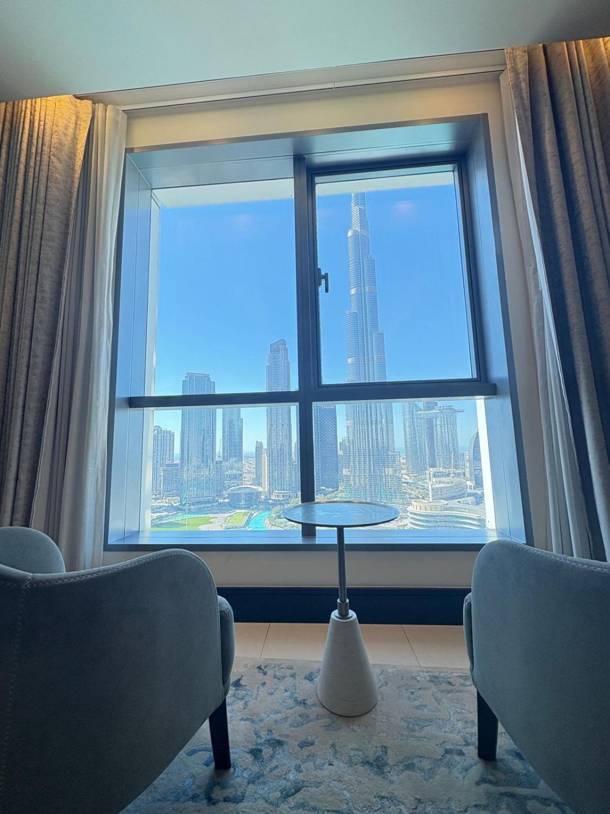 Residencial In Address Downtown Connected To Mall Appartement *