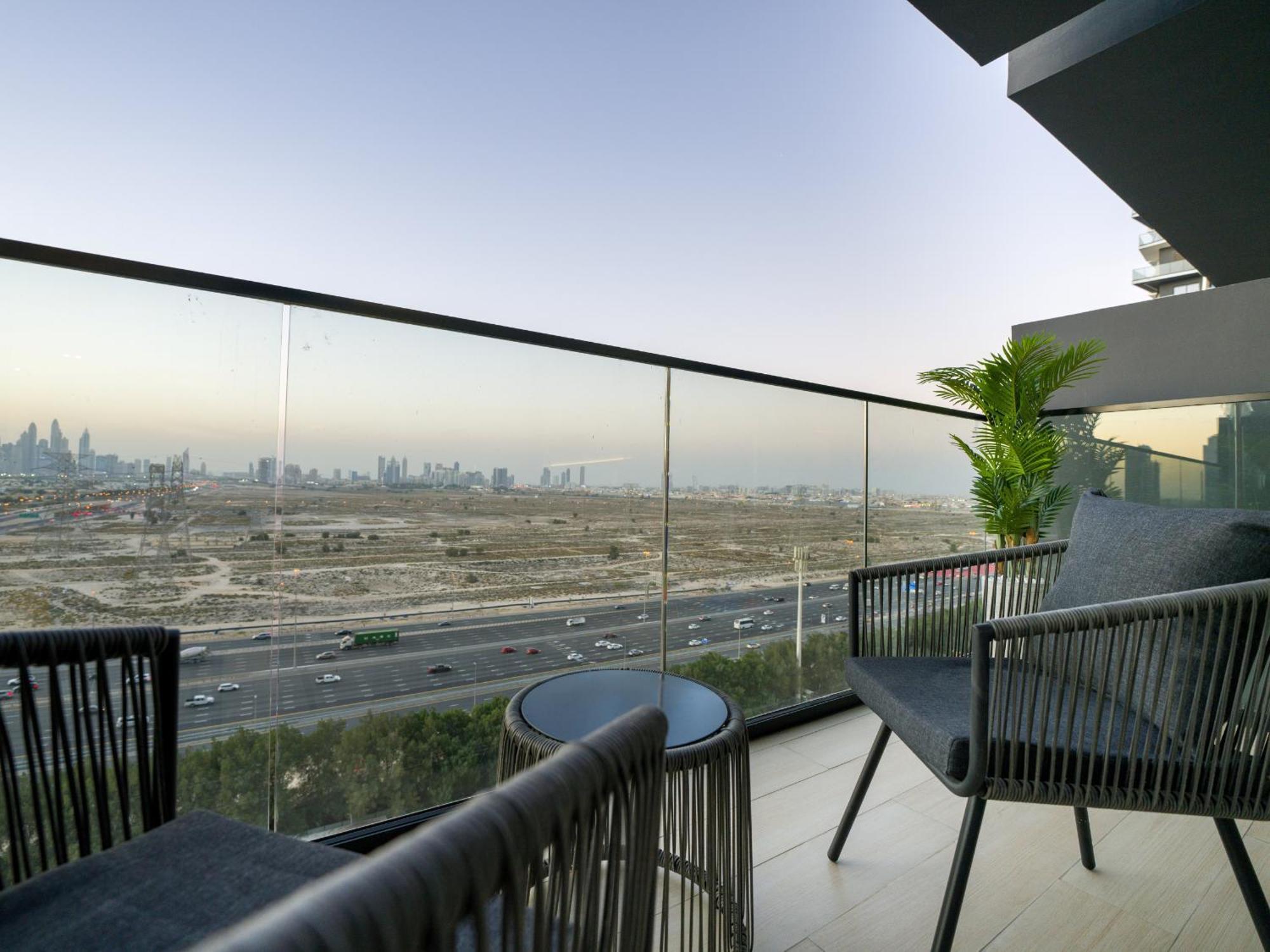 Easygo-serene 1bdr With Terrace Binghatti Corner Jvc * Dubaï