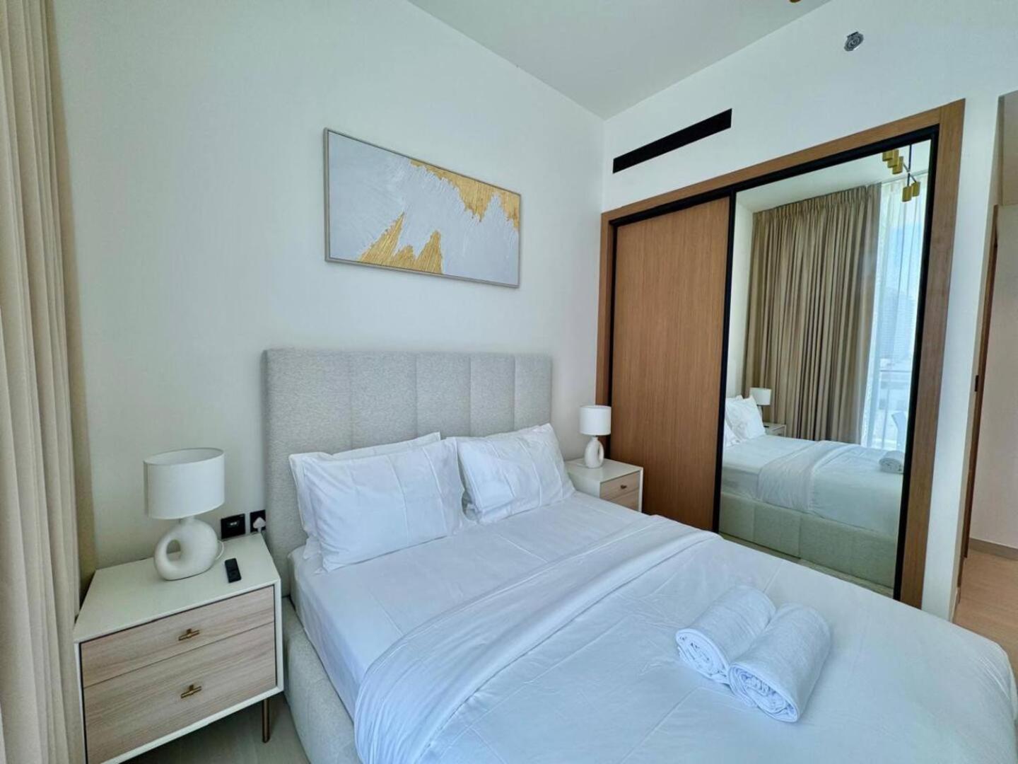 Cozy Pool View 2br In Jvc Appartement *