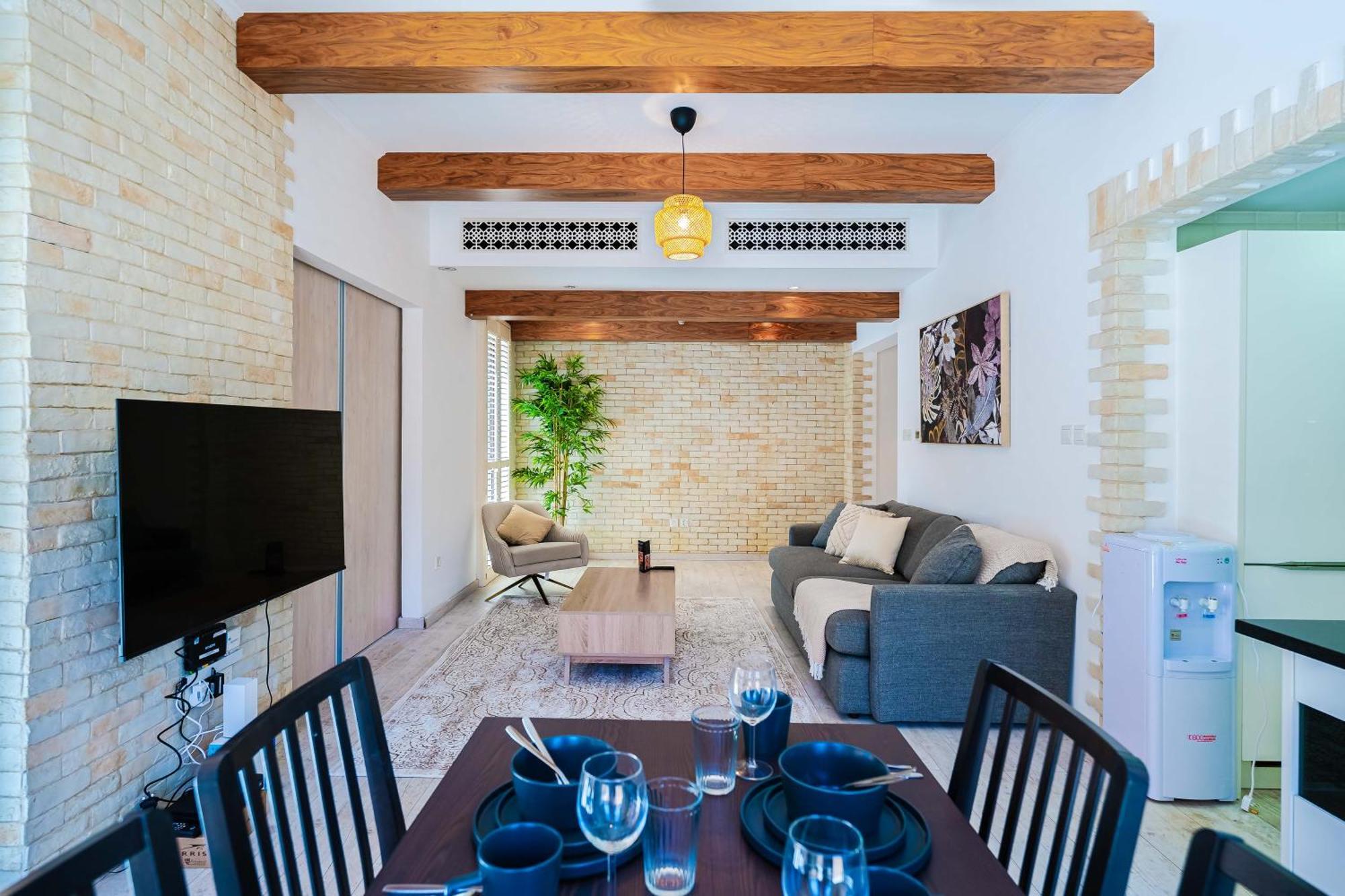 Contemporary 1 Bedroom 10 Minutes Walk To Mall Near Burj Khalifa Dubaï