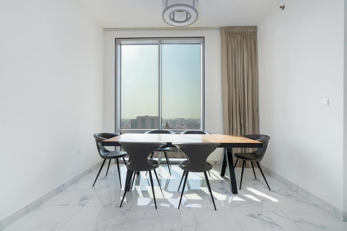 Classy In Center Apartamento Dubai