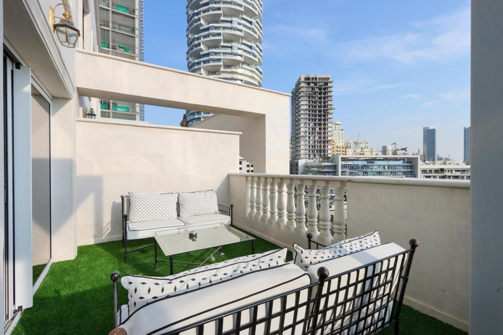 Livbnb - Homey 1b With Spacious Terrace In District 14, Jvc