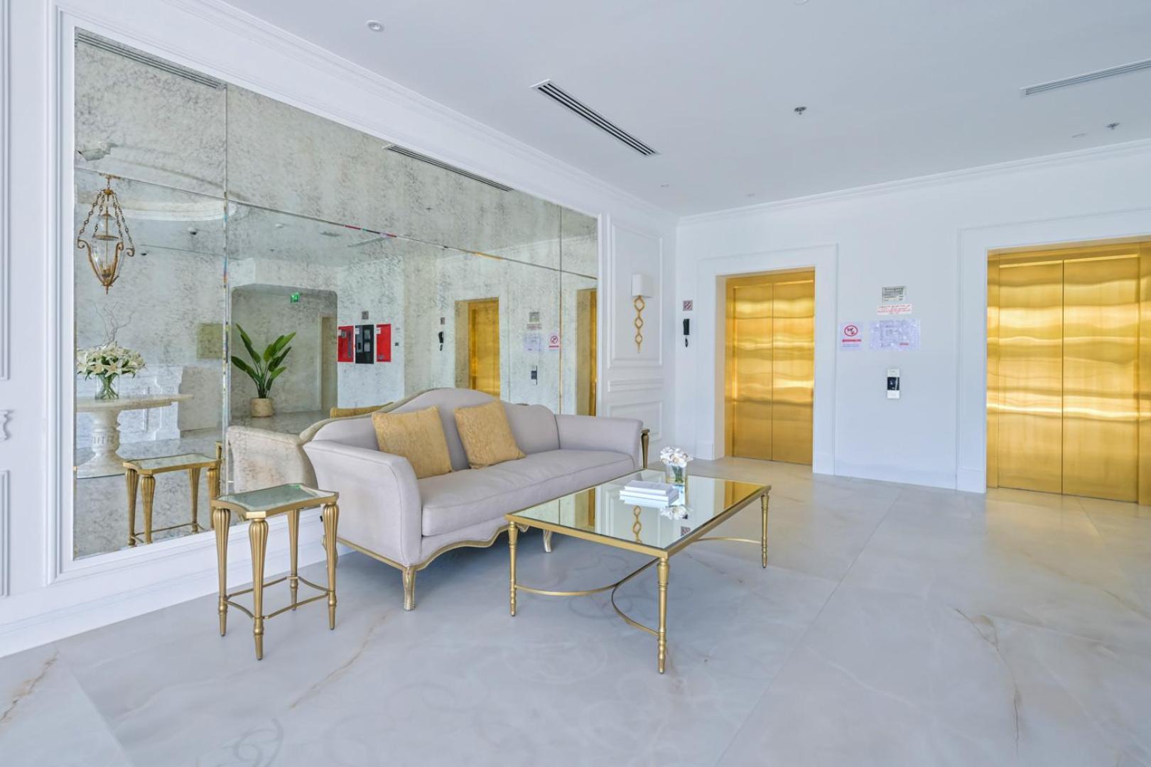 Livbnb - Homey 1b With Spacious Terrace In District 14, Jvc Appartement Dubaï