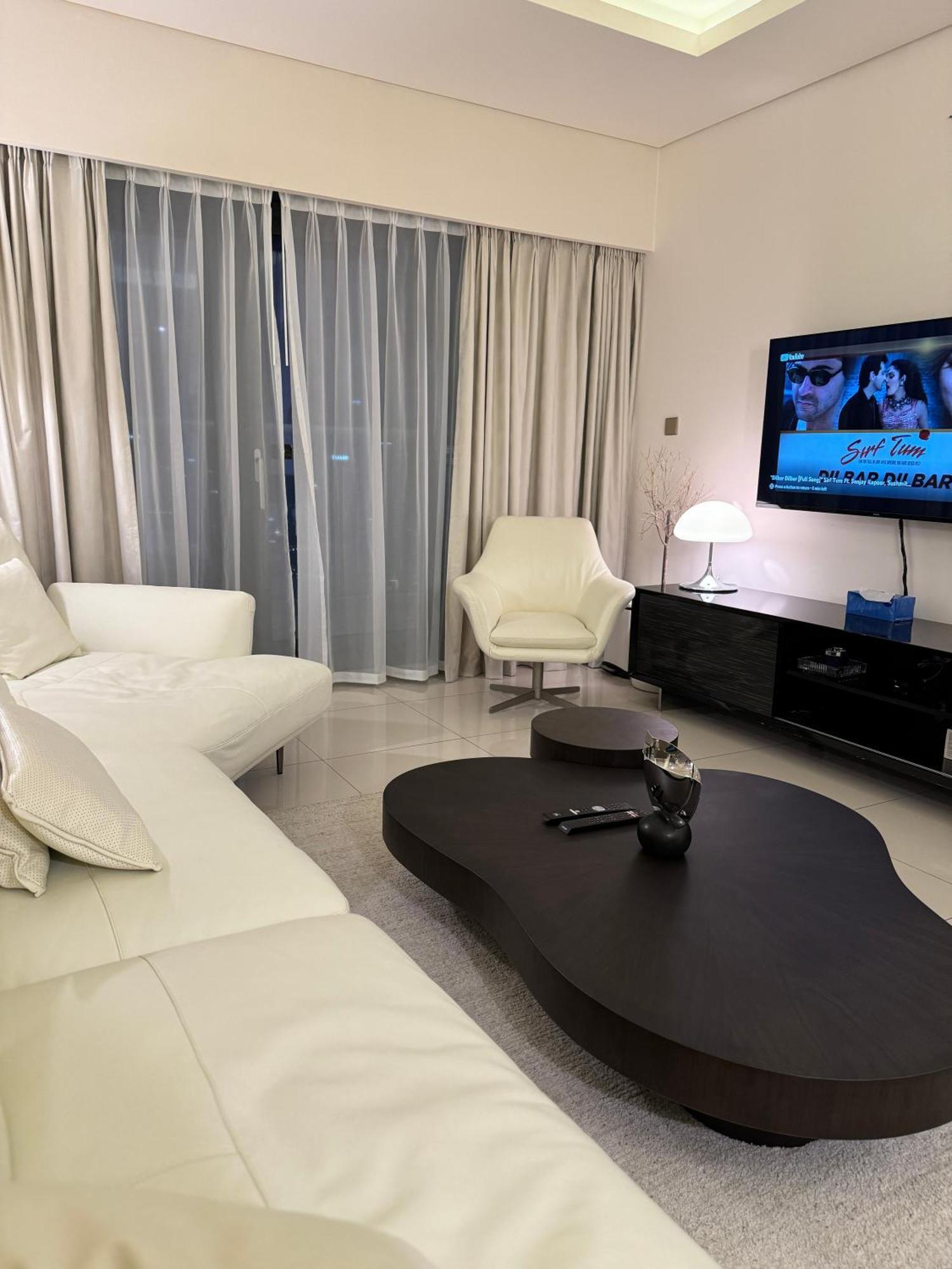 Royal By Damac Paramount Towers B Burj Khalifa Views Lejlighed Dubai