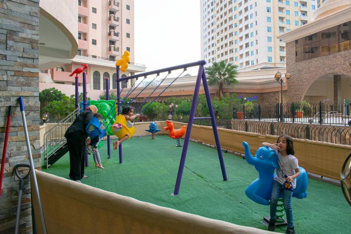 Your Silicon Oasis Escape-1bhk *
