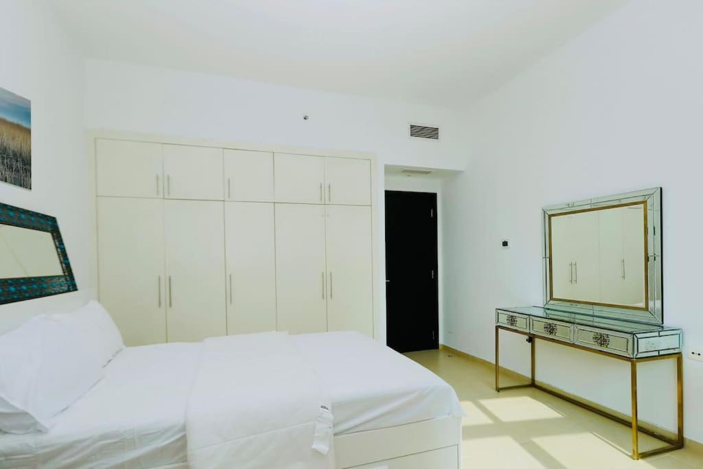 3 Bedroom Luxury Near Jbr Beach Appartement