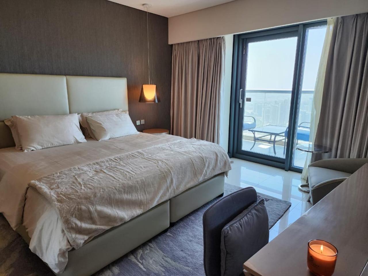 Lägenhet Royal By Damac Paramount Towers B Burj Khalifa Views