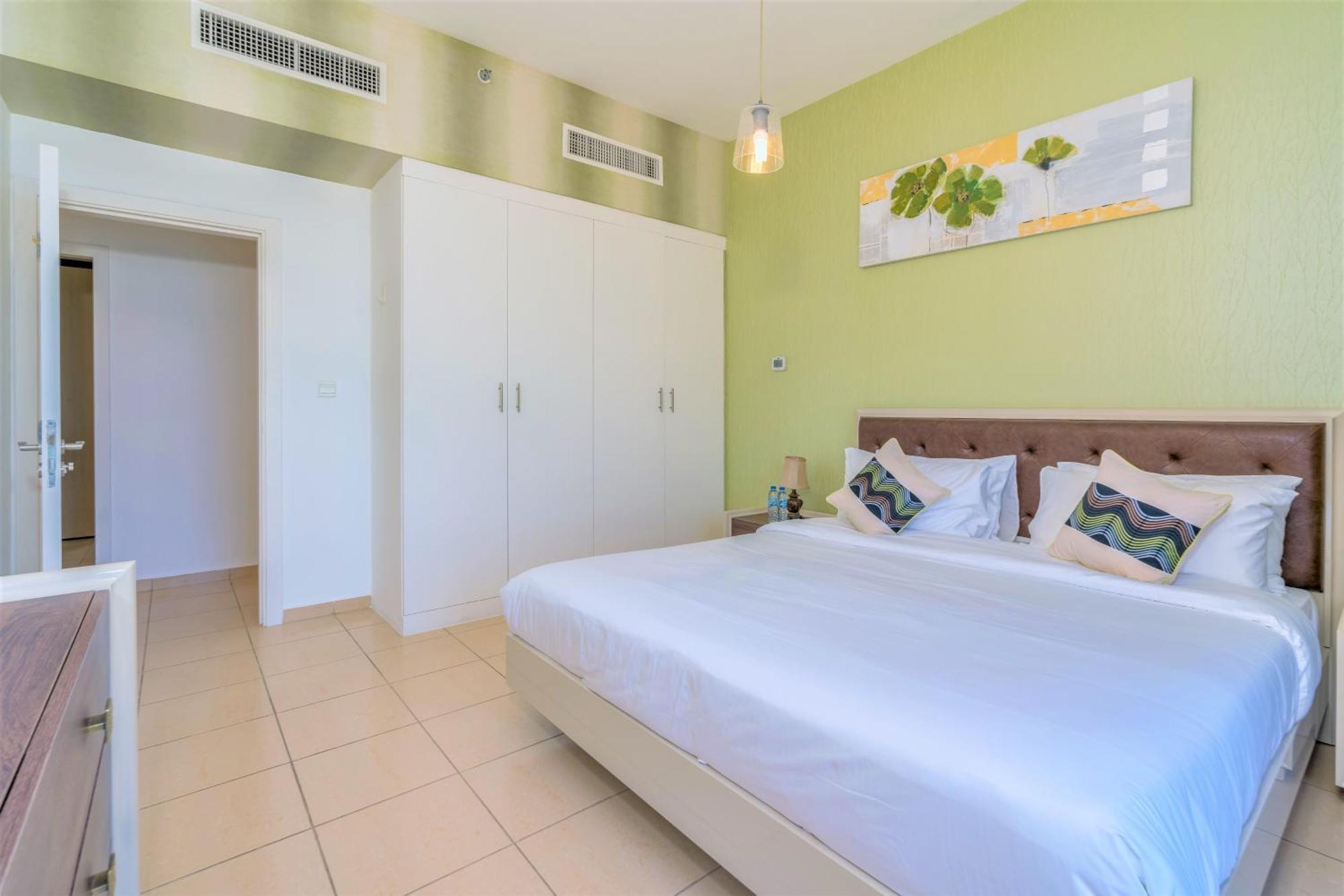Stunning Front Eye View Jbr Apartment *