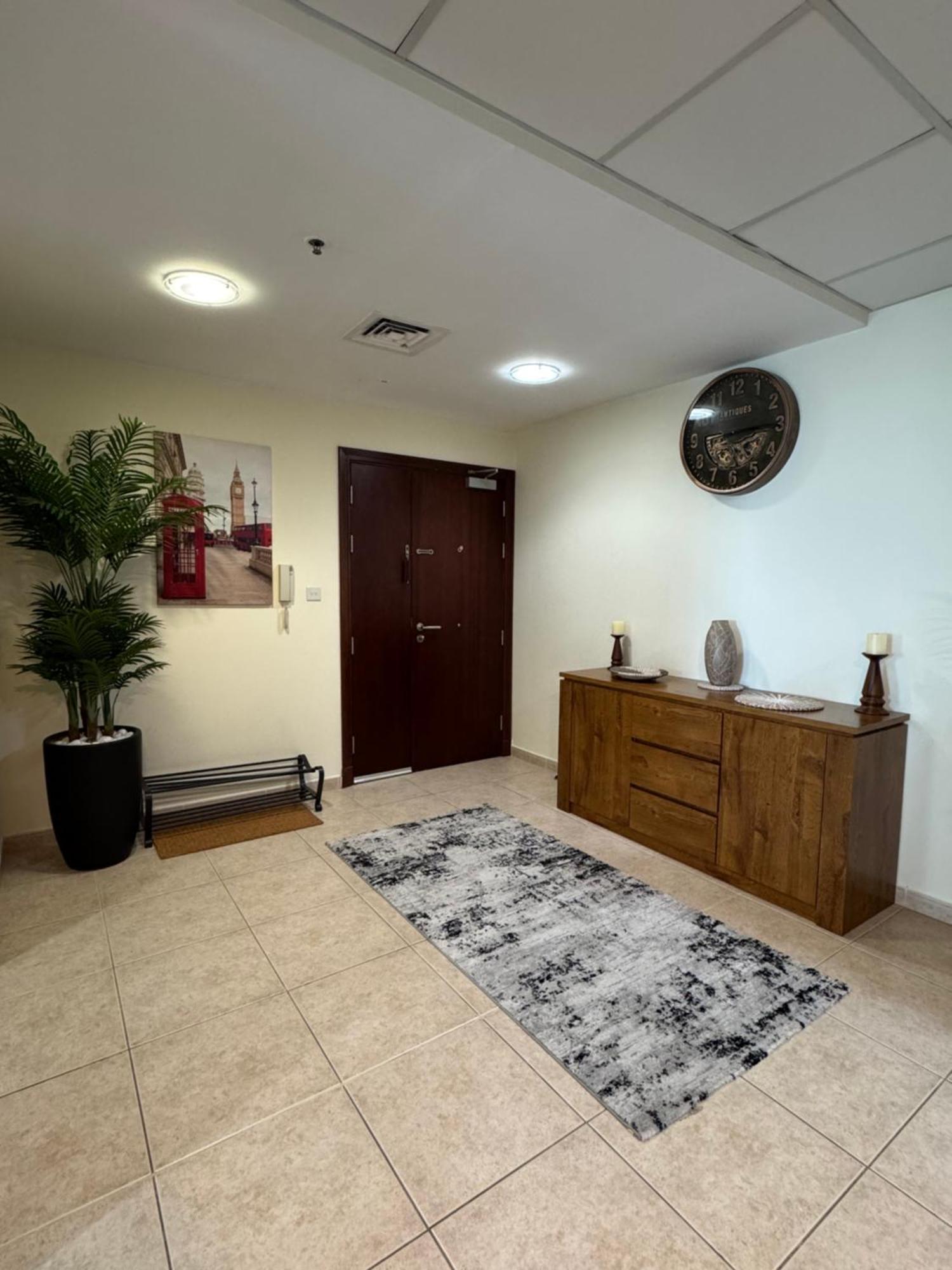 Stunning 1 Bedroom In Marina Apartamento *