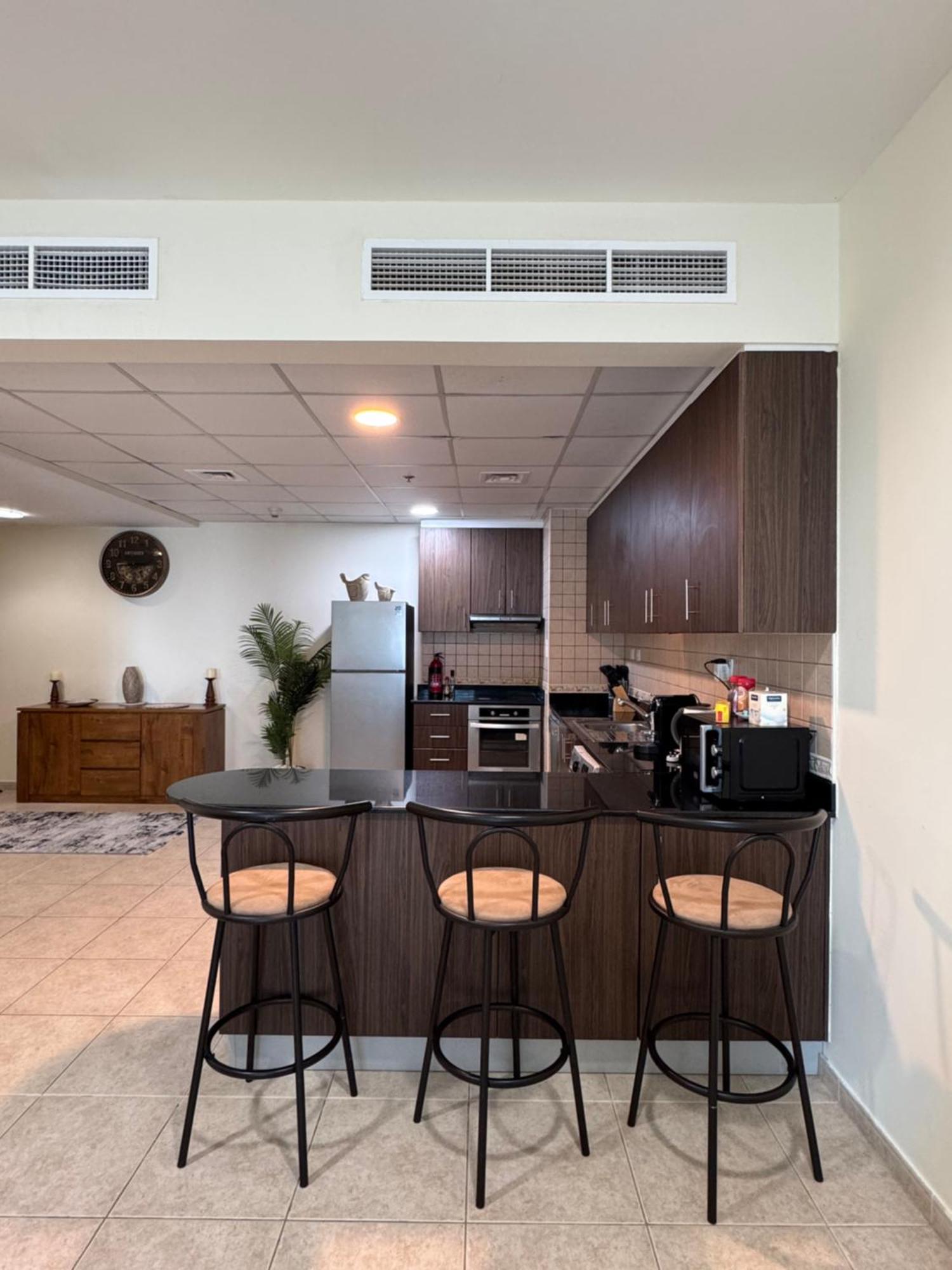 Stunning 1 Bedroom In Marina Apartamento *