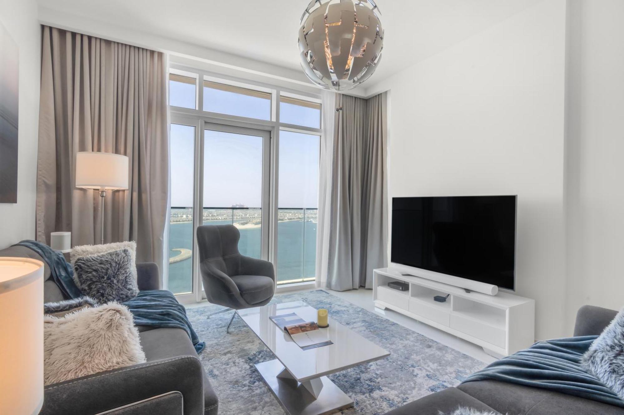 Sunrise Bay Tower 1 - Beachfront Unit With Access *