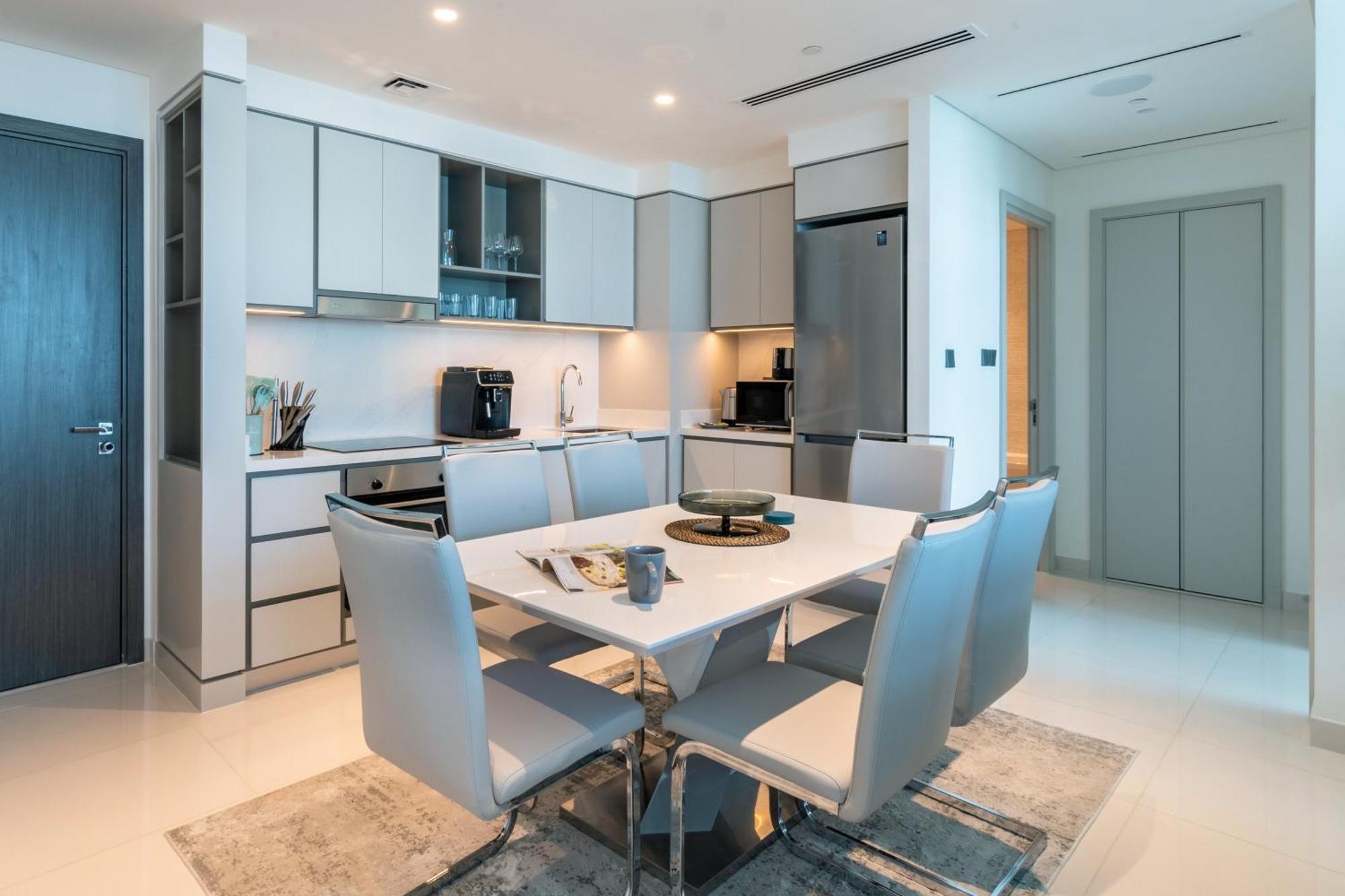 Sunrise Bay Tower 1 - Beachfront Unit With Access