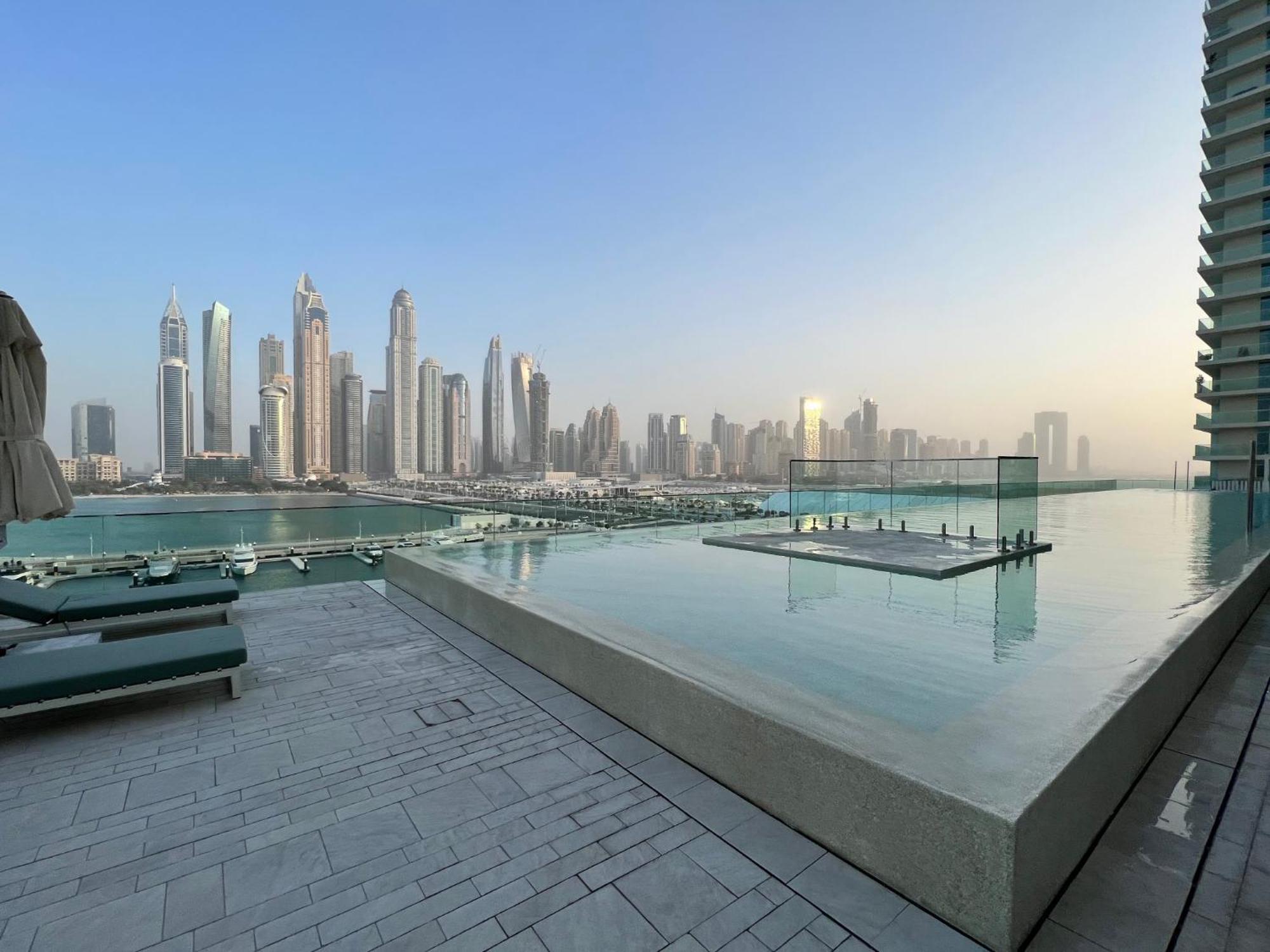 Sunrise Bay Tower 1 - Beachfront Unit With Access