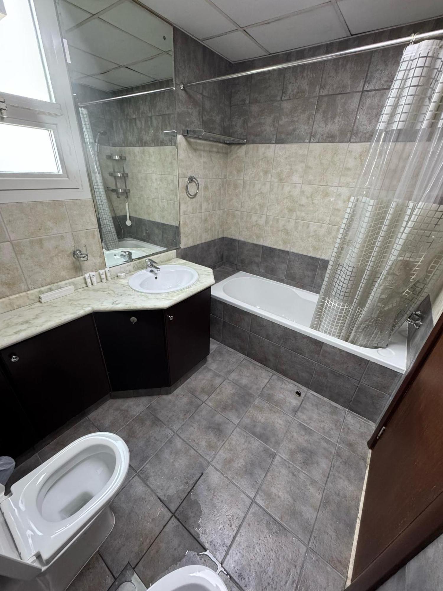 Vista Haven With Private Bath * Dubaï