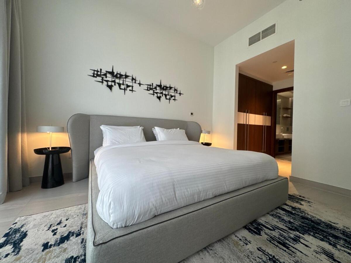Apartamento Ashri Luxe Spacious Near Metro, Frame Dubai