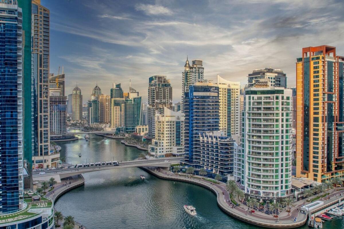 Waterfront Marina Views Sleeps 4 Near & Mall * Dubaï