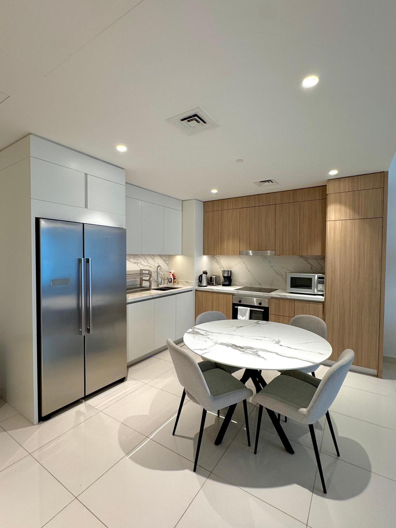 Appartement Luxury 2 Bedroom With Sea Views & Private Access *