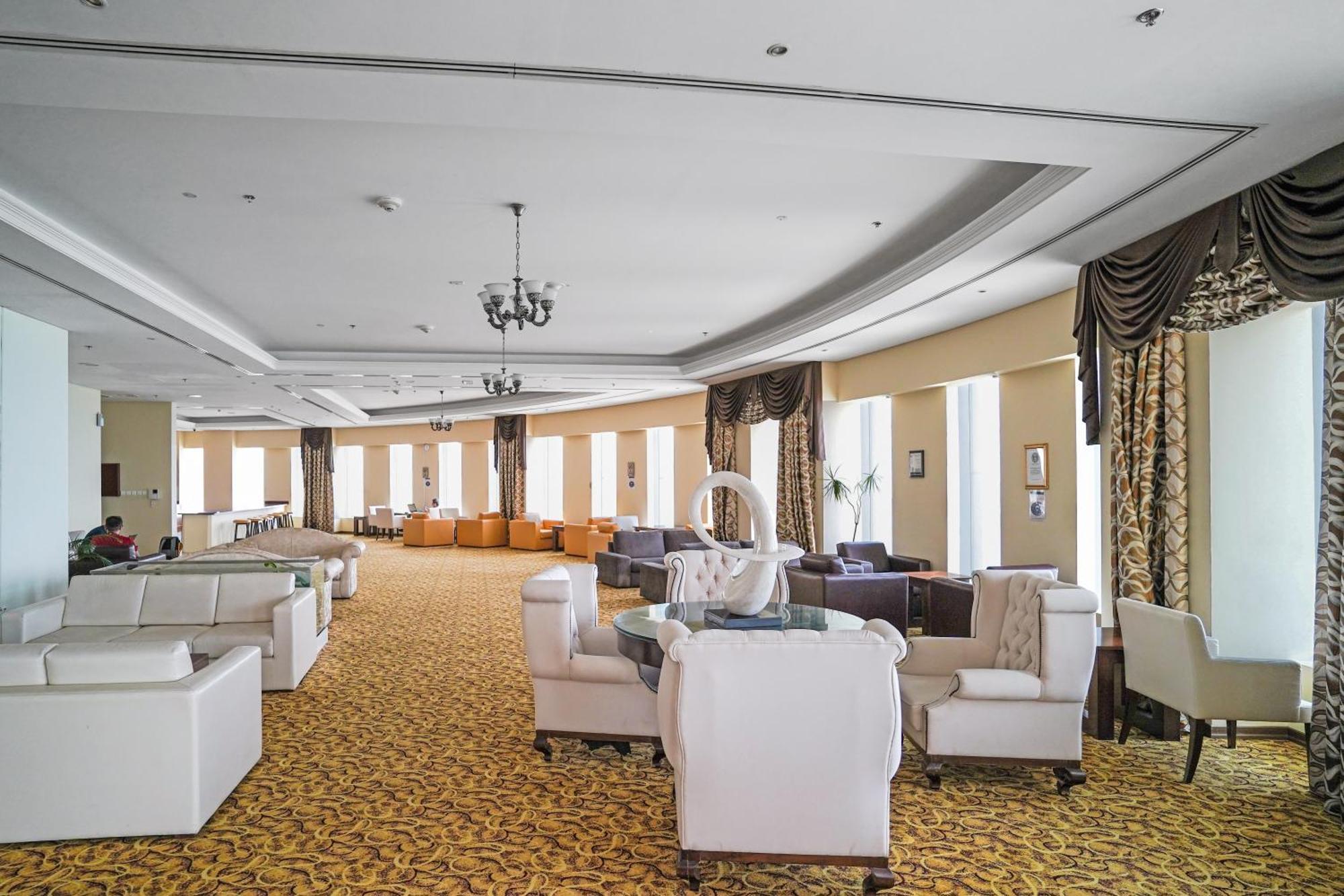 Apartment 28- Affortable Cozy Living, Work Friendly, Longer Stays Next To Tram Dubai