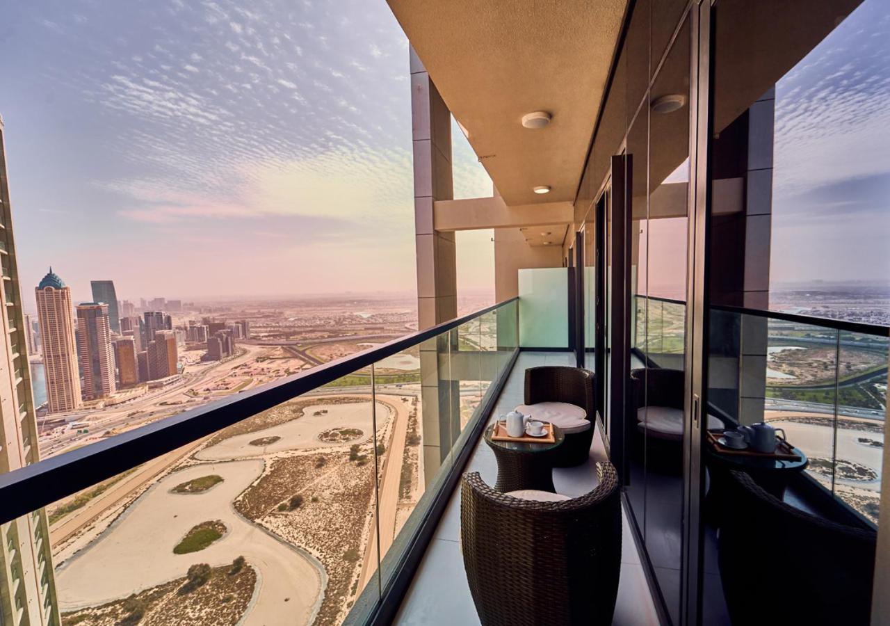 Stylish 2Br Suite In Aykon City With Pool & Gym Access Dubaï