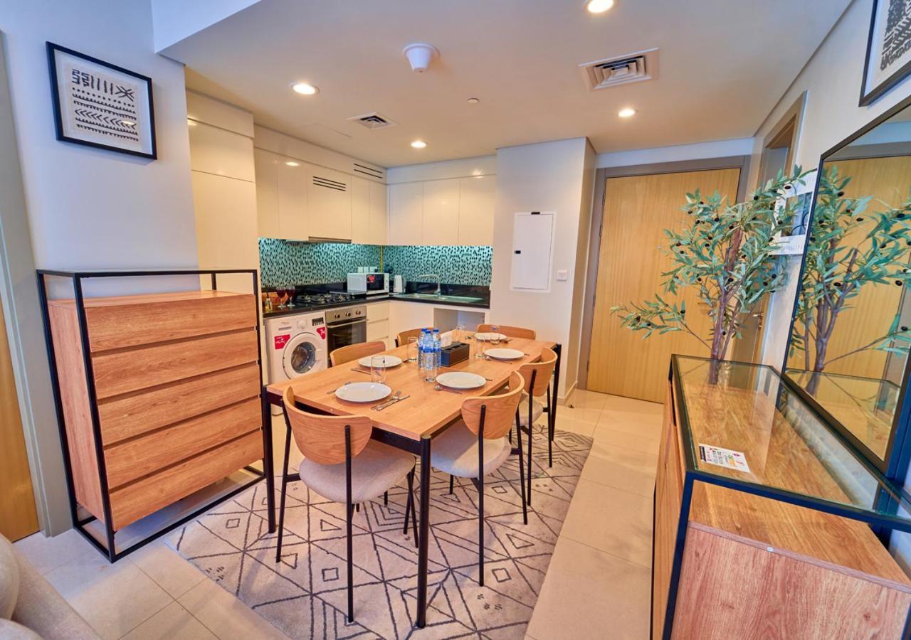 Stylish 2Br Suite In Aykon City With Pool & Gym Access Appartement