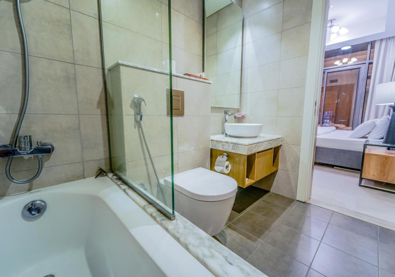 Stylish 2Br Suite In Aykon City With Pool & Gym Access Appartement Dubaï