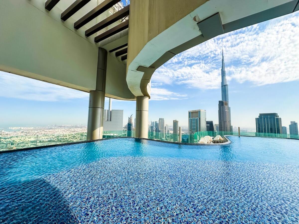 New 2 Bed Burj Khalifa View, 64th Floor Infinity Pool Appartement Dubaï