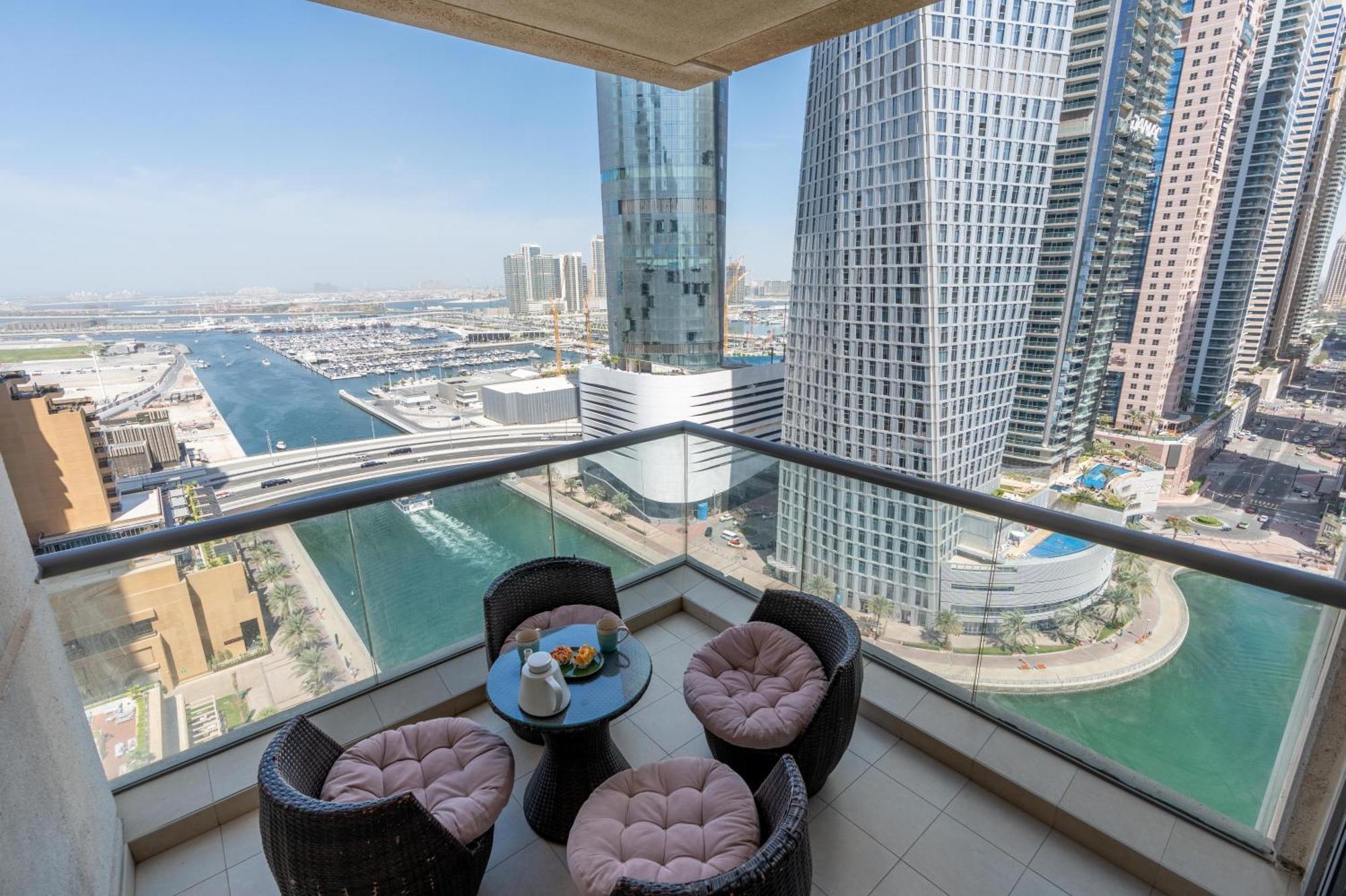 Vacay Lettings - 2bhk With Marina View Lägenhet *