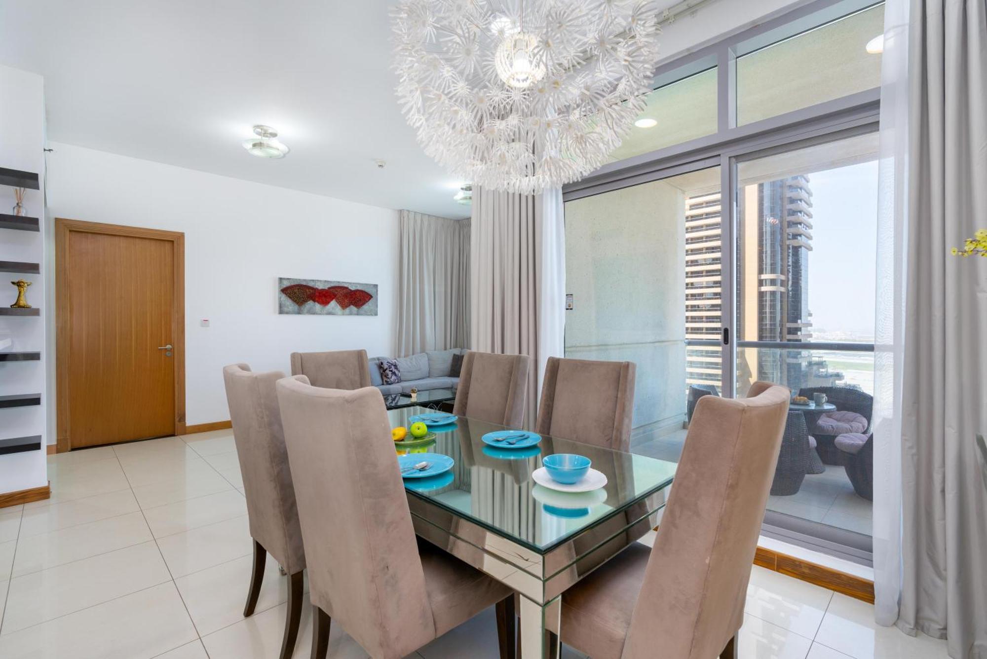 Lägenhet Vacay Lettings - 2bhk With Marina View Dubai