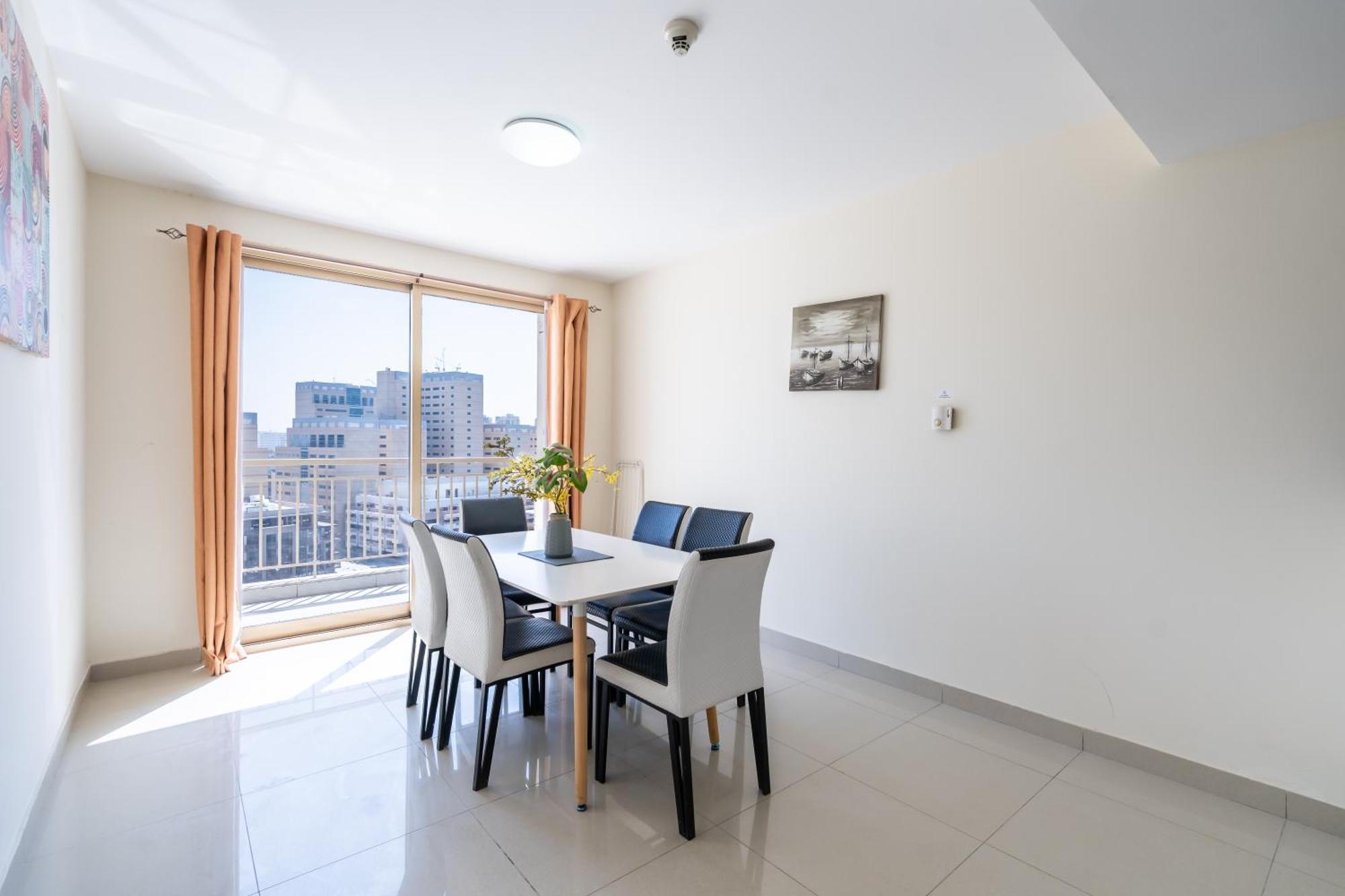 Rh- Bright 1br In Jvc, Near Circle Mall * Dubaï