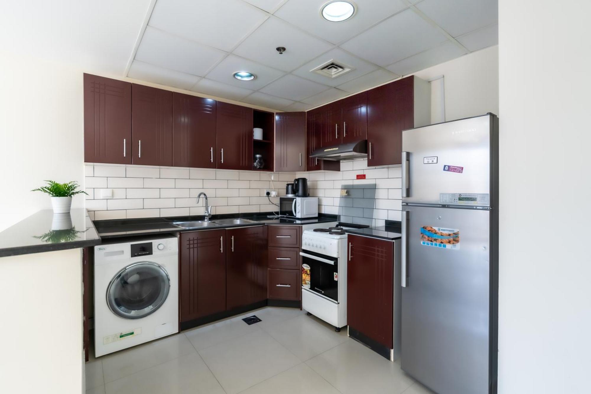 Appartement Rh- Bright 1br In Jvc, Near Circle Mall